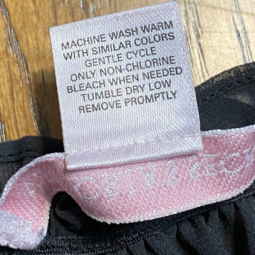 💕HP💕 Rare Vintage Victoria’s Secret Black Baby Doll
Size S - Picture 9 of 10